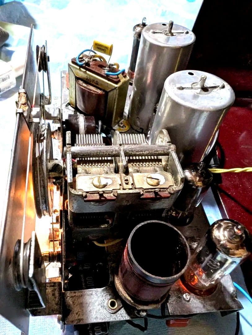 Bluetooth付　素朴な昭和レトロ真空管ラジオ　哀愁　DL-340