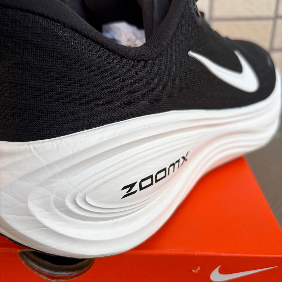 【超美品】NIKE VOMERO PLUS US10 / 28cm 低走行