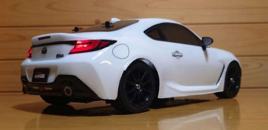 タミヤRCトヨタ白色GR86LEDライト付＆プロポ＆バッテリー充電器セット未走行
