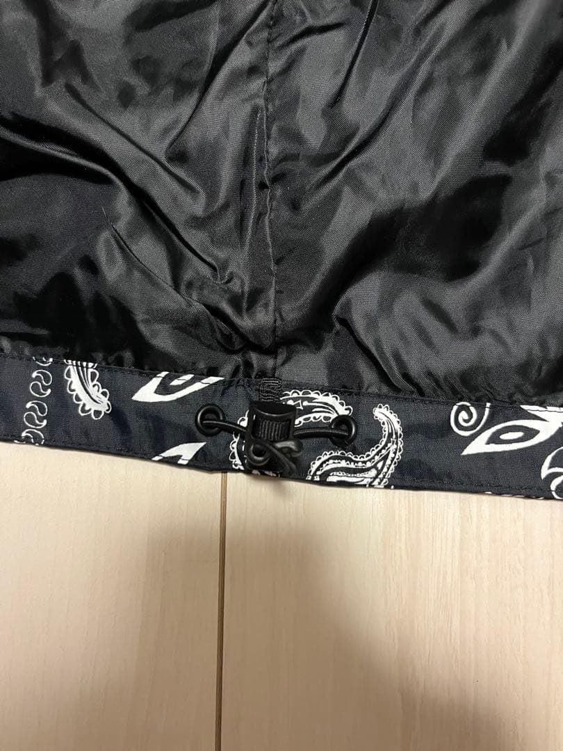 新品未使用！shaka wear ペイズリー柄　ナイロンジャケット