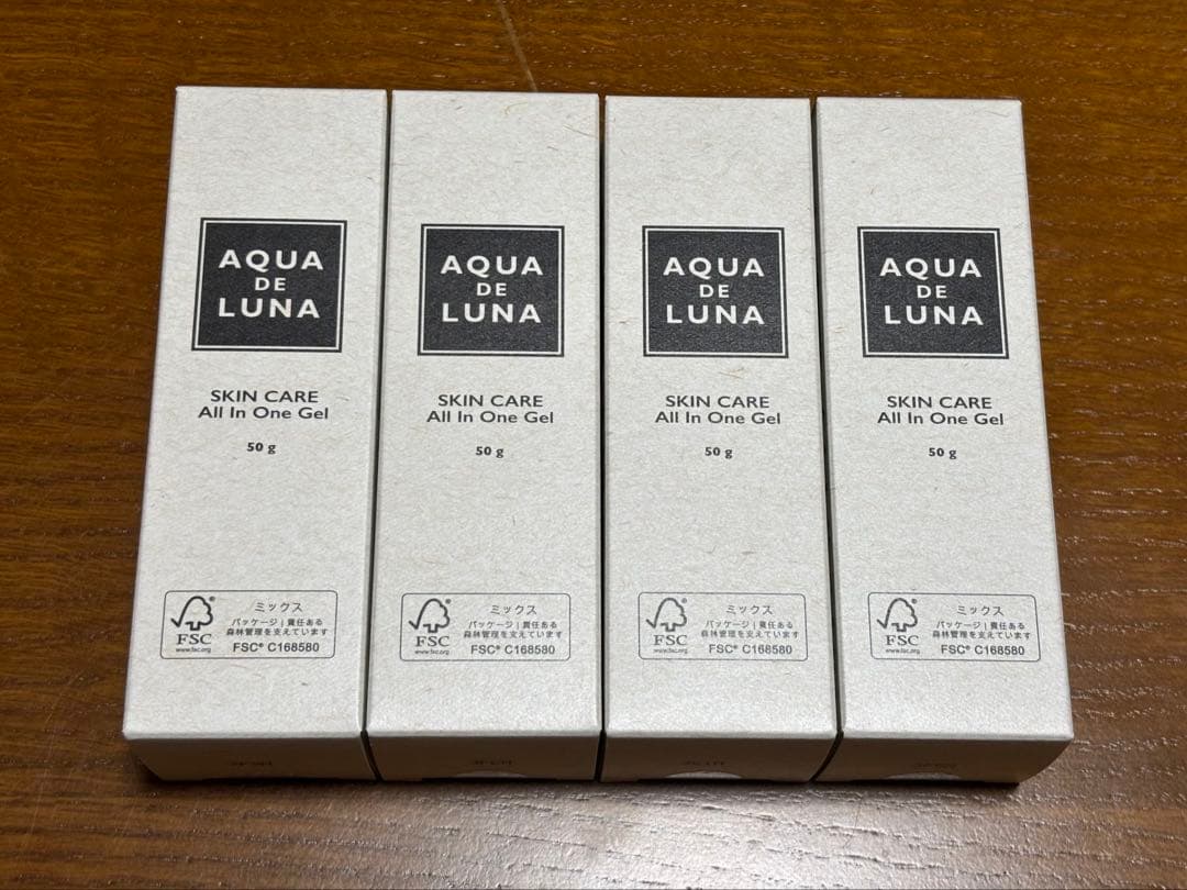 AQUA DE LUNA オールインワンジェル 50g×4個セット＋専用容器