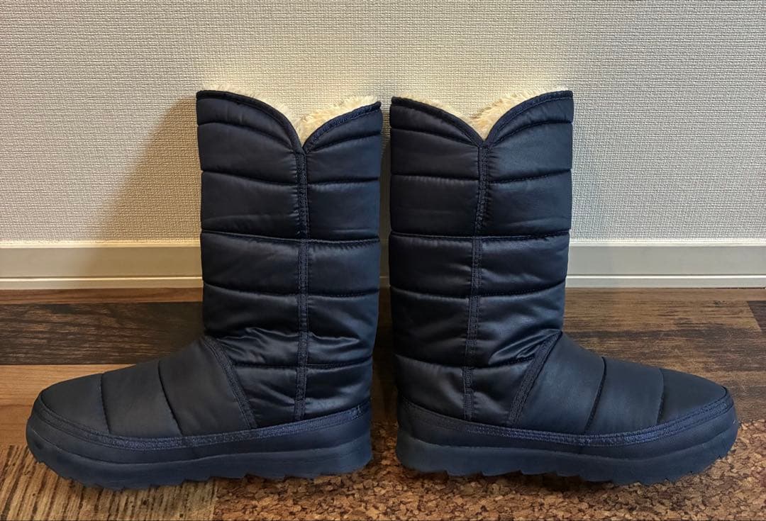 極美品　ノースフェイス　スノーブーツ PrimaLoft使用　ダークネイビー