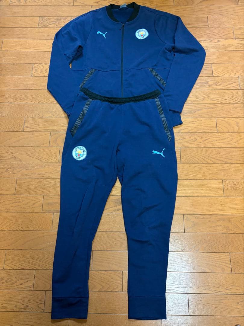 マンチェスターシティ　トレーニングスエット　上下セット　Lサイズ