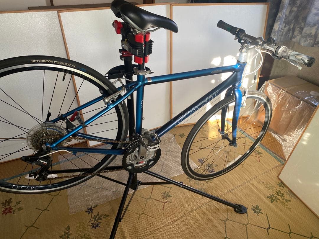 週末限定価格★綺麗な中古GIANT Escape R3 引取り限定