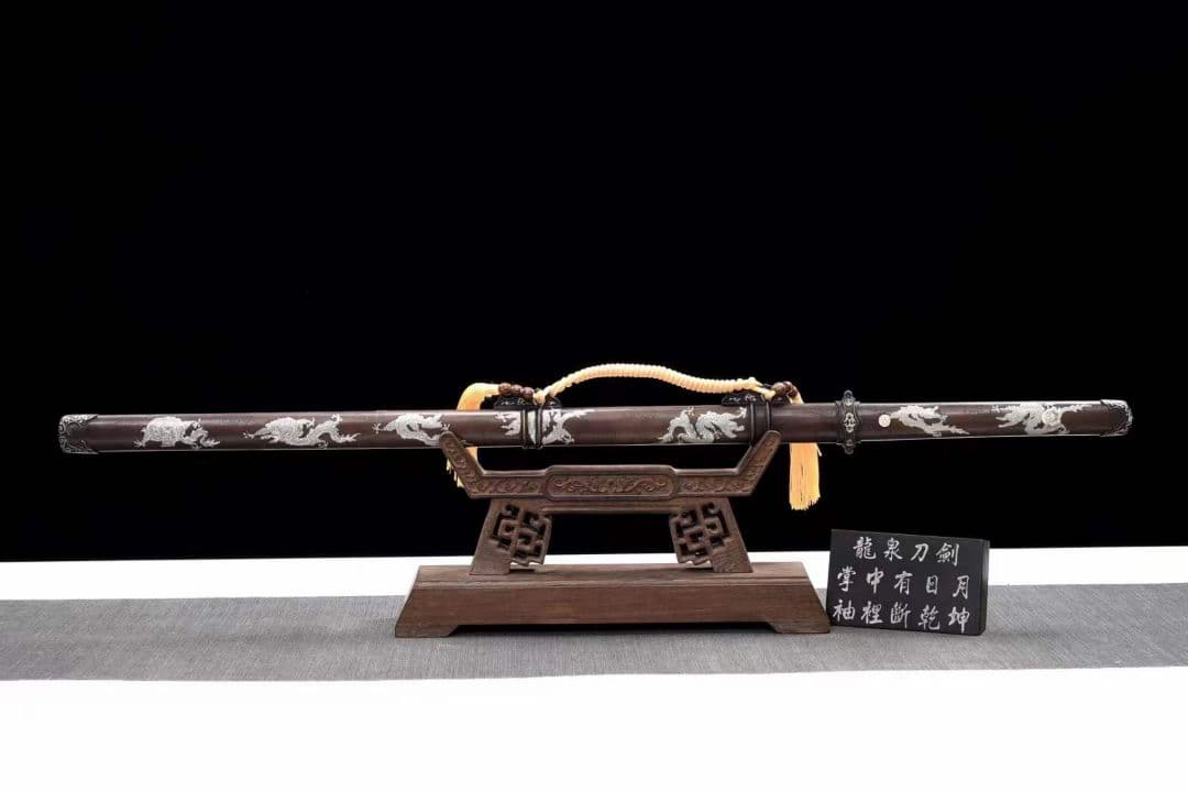 （ねじれ紋様）魔龍唐刀（銅鞘） 古兵器 武具　刀装具　日本刀　模造刀 居合刀