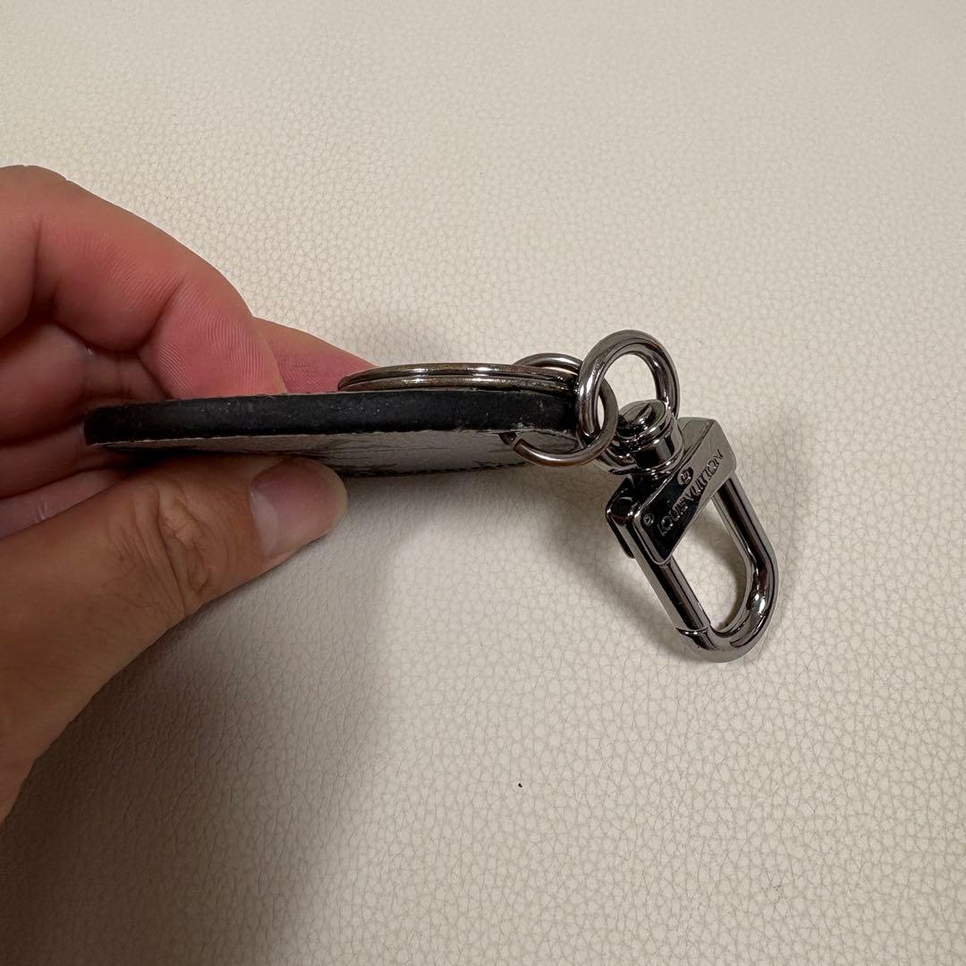 美品　LV キーホルダー　本革　LOUISVUITTON