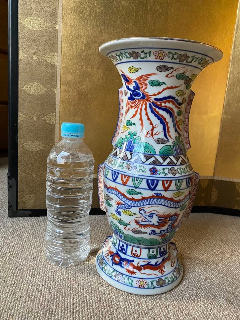 大明萬暦年製銘 染付赤絵花瓶　30.5㎝