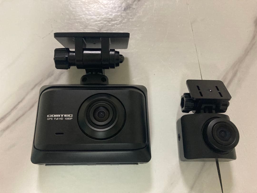 送料無料　コムテック　ドライブレコーダー ZDR016 前後２カメラ