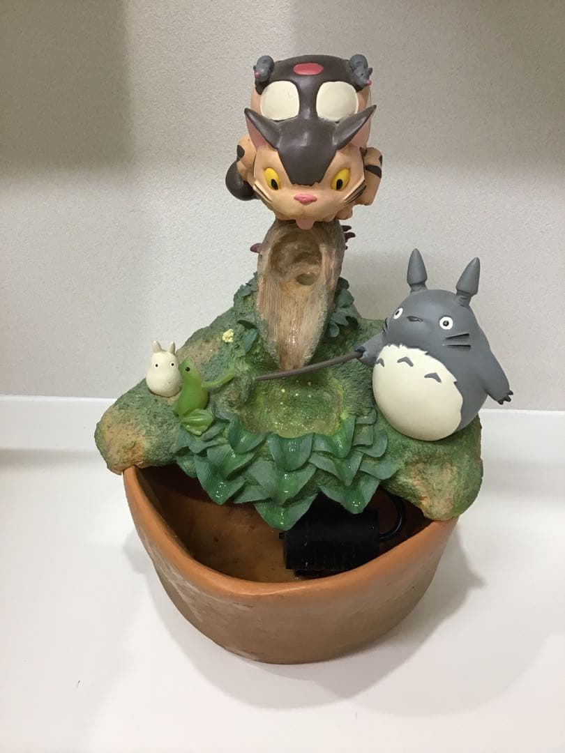 となりのトトロウォーターガーデン　ネコバス　ひとやすみ　スタジオジブリ作品