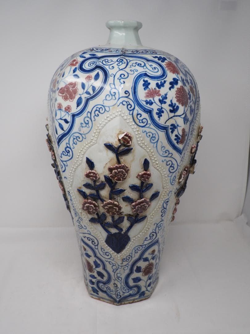 染付　青花釉里紅　梅瓶　中国　カケ有　-SO