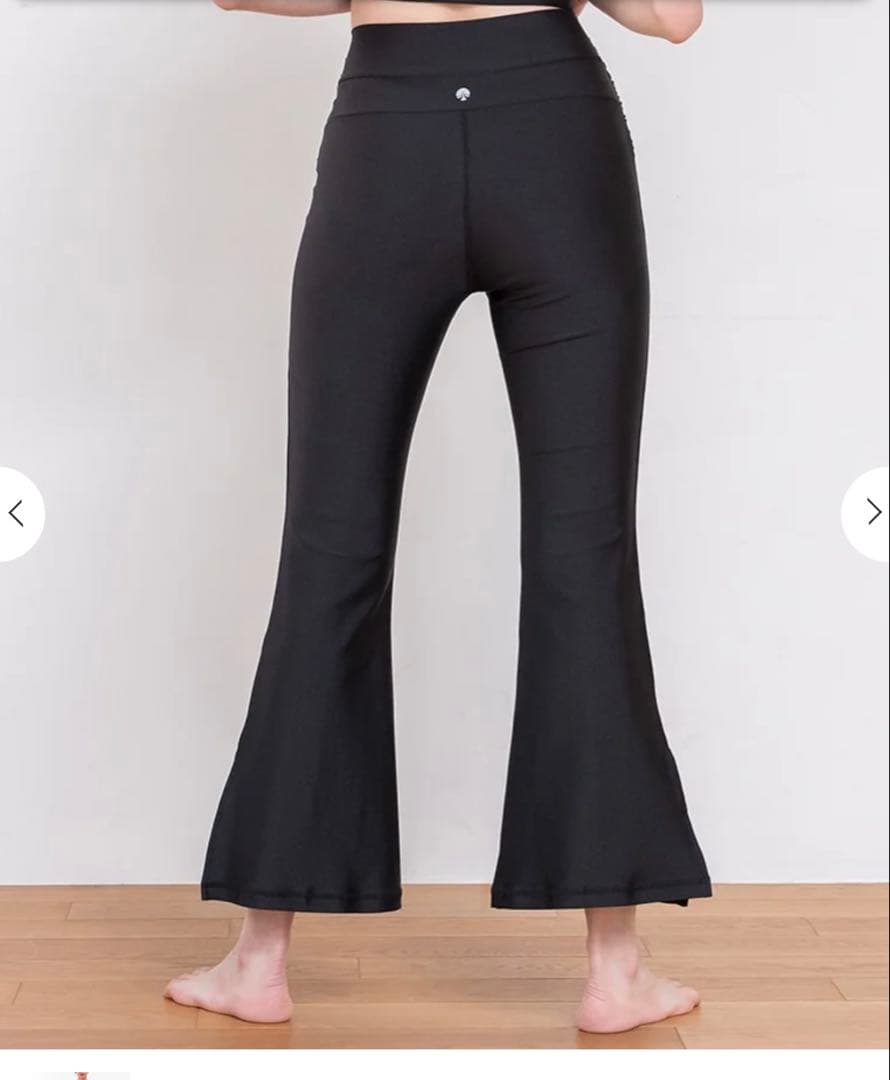 SUKALA シャインストレッチフィットパンツ