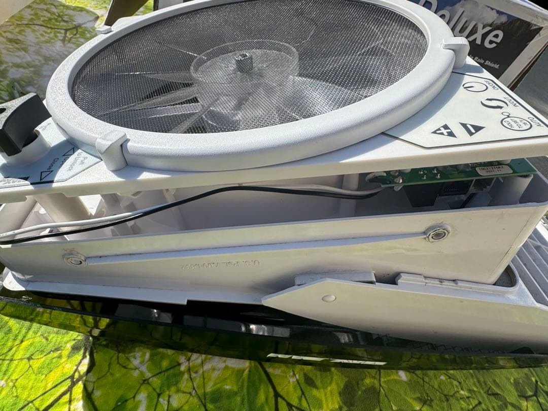 MAXXFAN Deluxe ファン 取り付けフレーム付き　リモコン無し