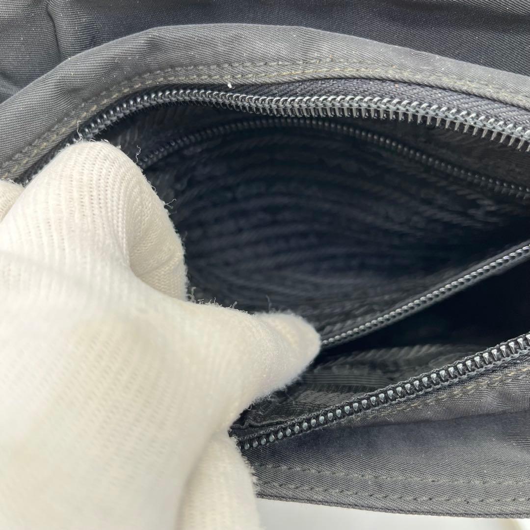 PRADA ハンドバッグ ミニトート 手提げ 三角プレート テスートナイロン 黒