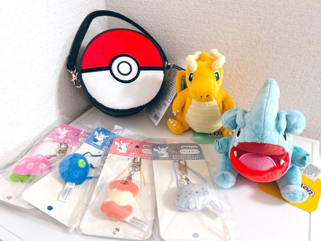 ポケモンfit もちものミニミニマスコット 連れ歩きポーチ カイリュー フカマル