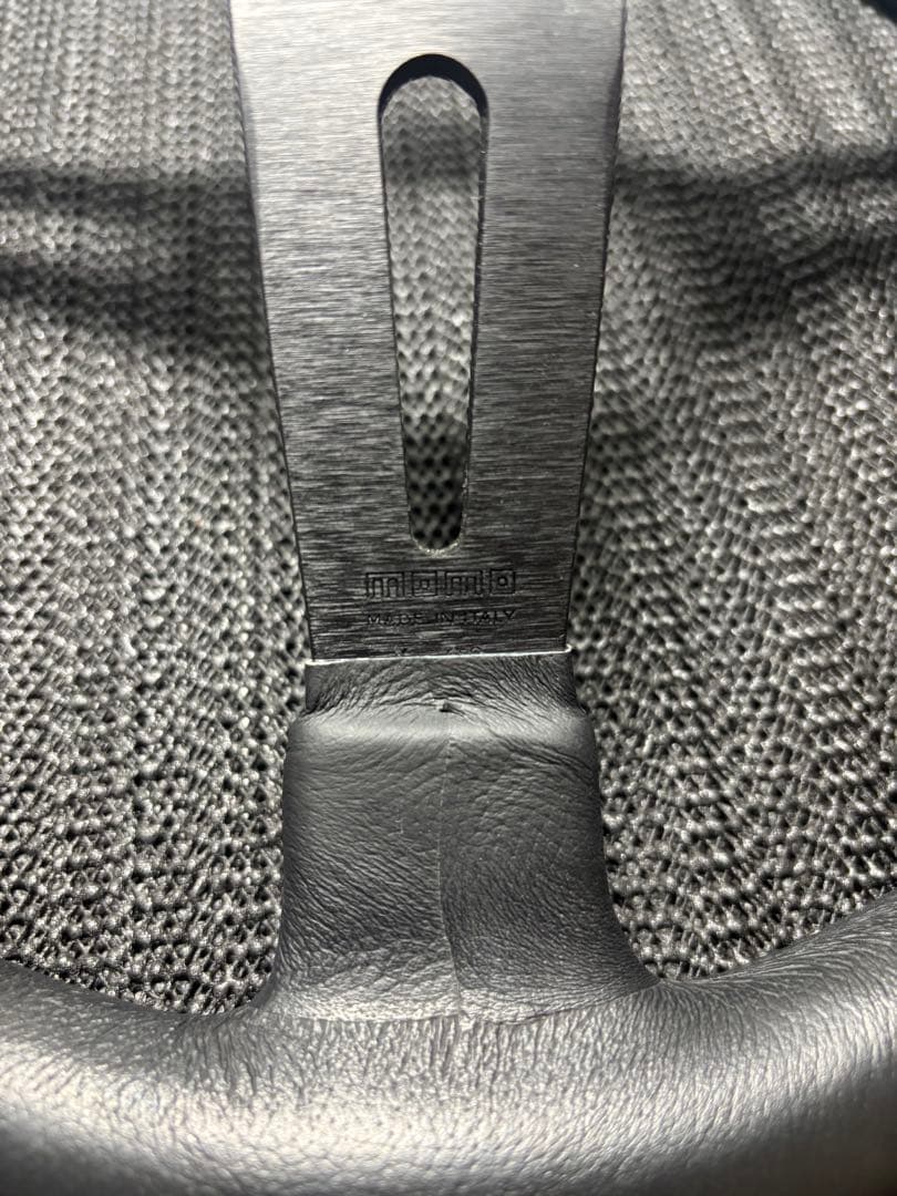 momo フルスピード ステアリング 本体