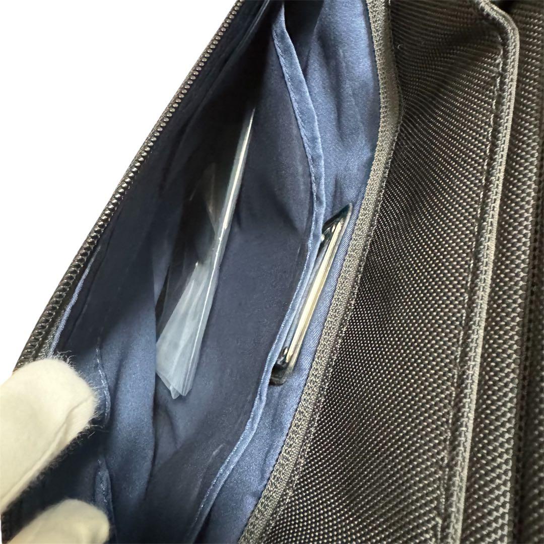 TUMI アリヴェ レスター 255004D2 ビジネスバッグ レザー 本革 紺