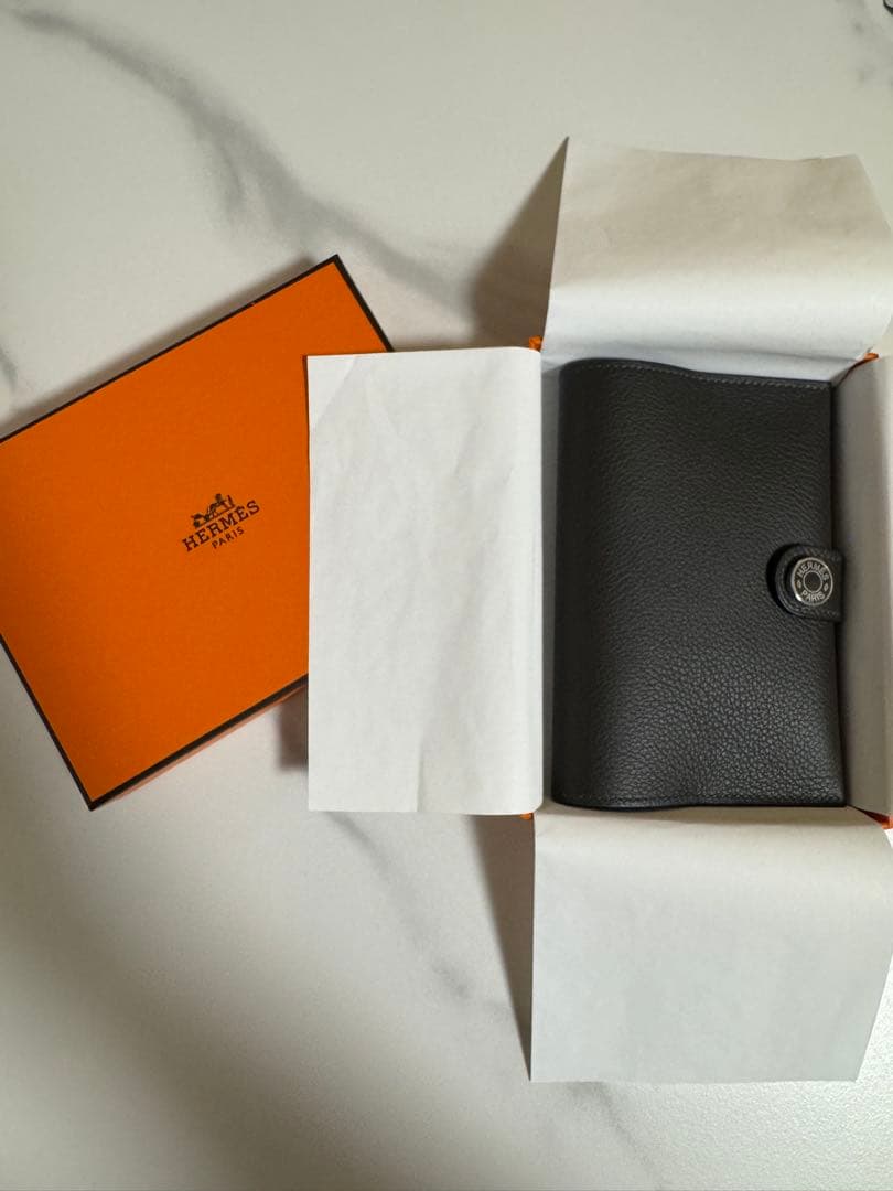 HERMES R.M.S パスポートケース　ダークグレー