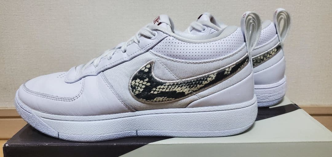 ナイキ ブック 1 EP \"ラトルスネーク\"