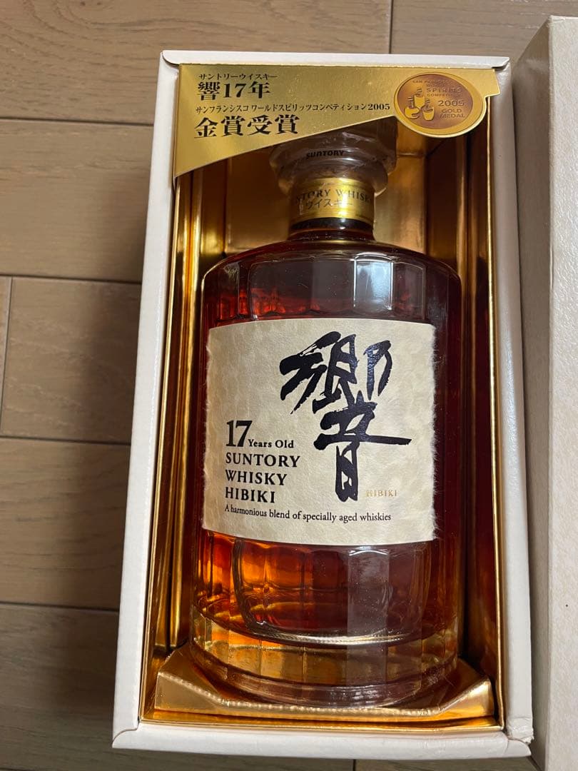 響　17年　750ml 未開封　SUNTORY サントリー　ウイスキー