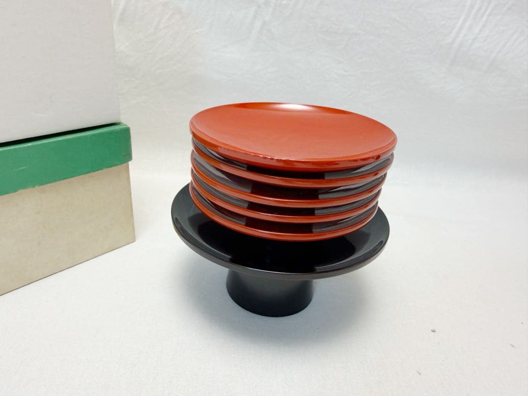 ほぼ未使用 懐石道具 木製盃台 引盃５客 利久型 セット 元箱