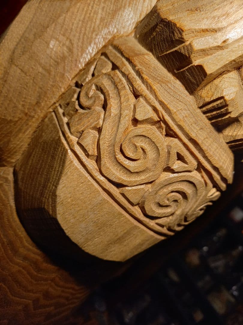 希少　千島アイヌ　シマフクロウ　コロボックル　マキリ　槐　一刀彫