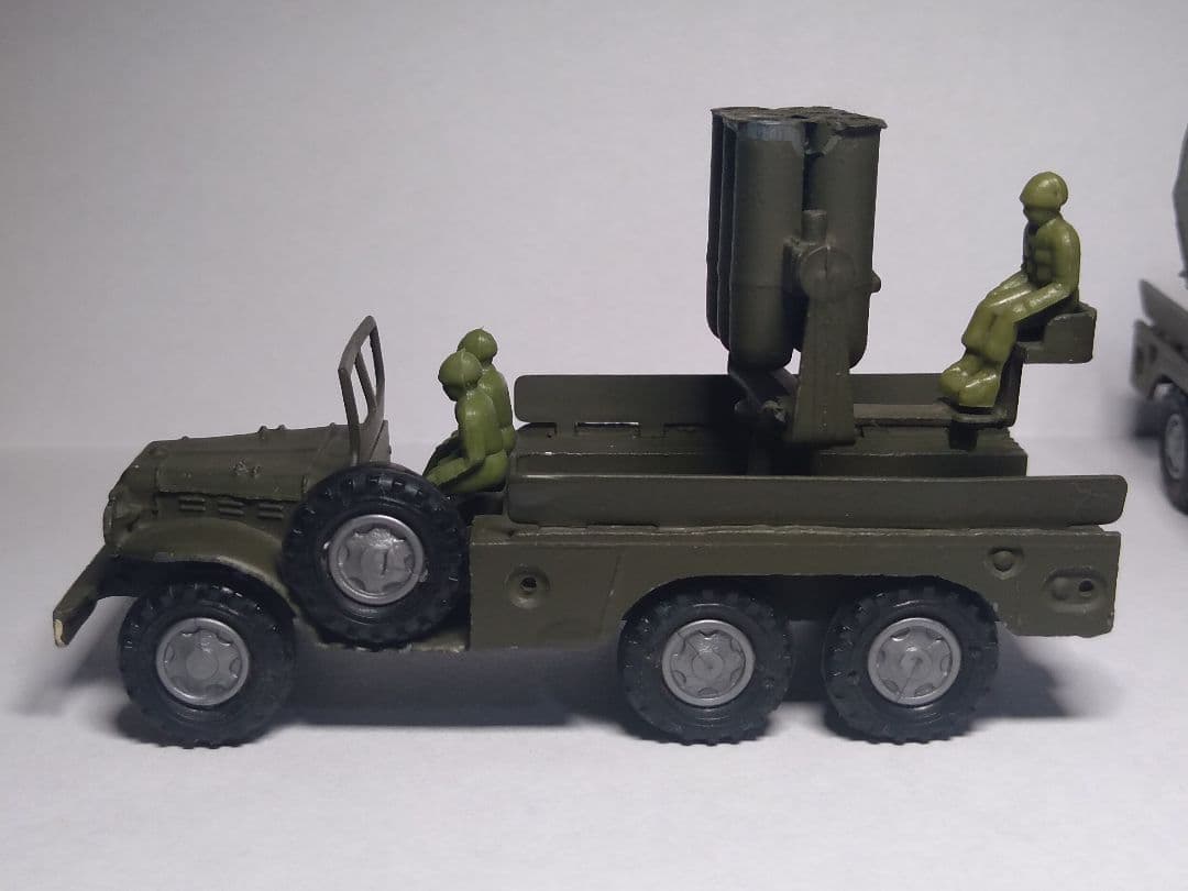 FJ　DODGE　軍用トラック　ミニカー　フランス製