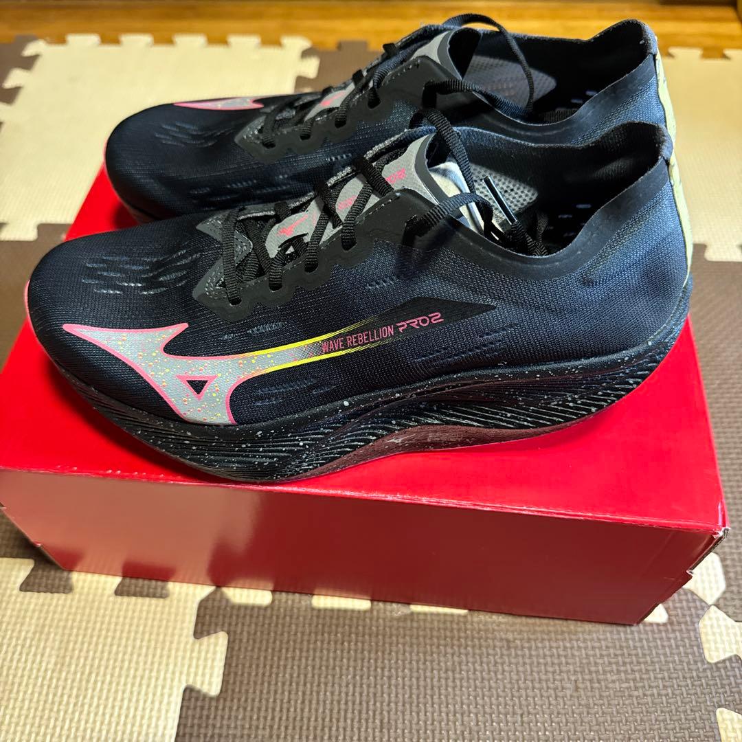 Mizuno WAVE REBELLION PRO 2 ブラック/ピンク