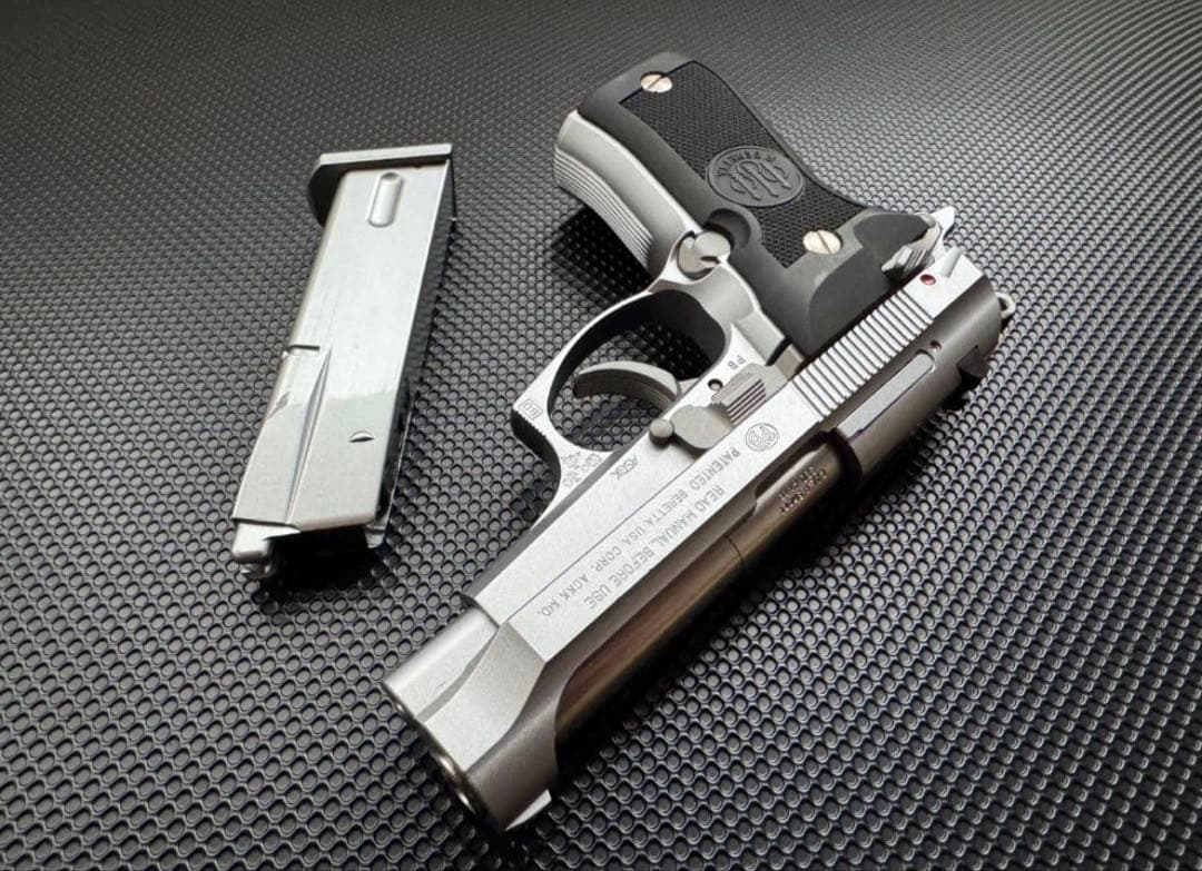 ウエスタンアームズベレッタM84FS/ジンクス サイレンサーモデル　ジャンク品