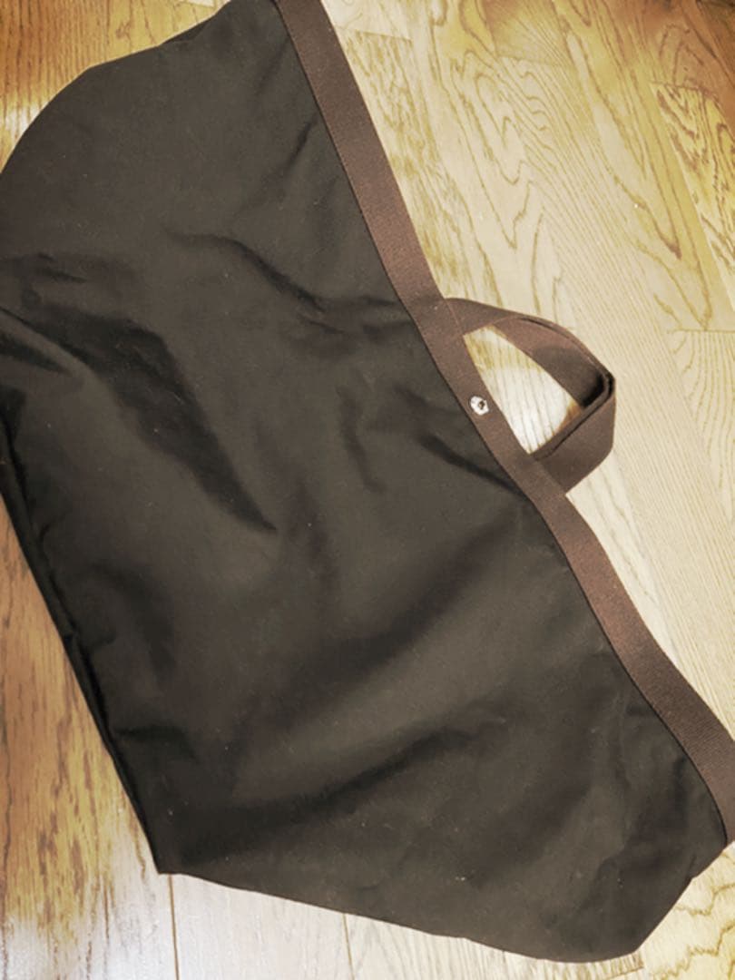 エルベシャプリエのボストンバッグ