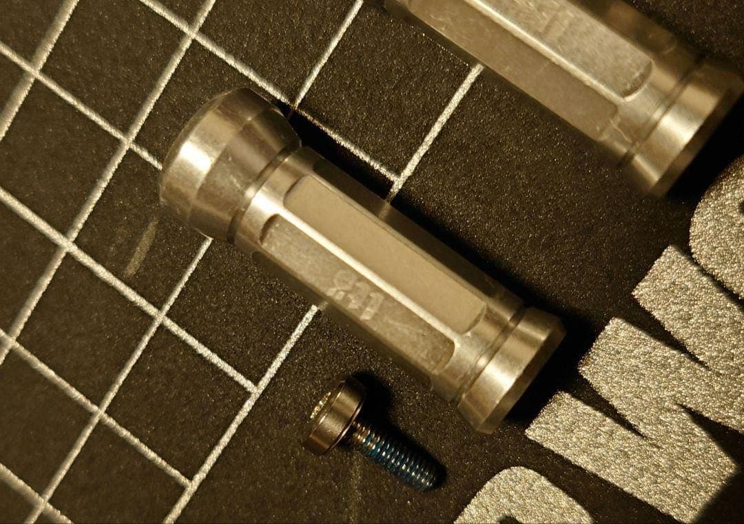 超希少非売品Megabass メガバス モノブロック 100XR アルミ ノブ