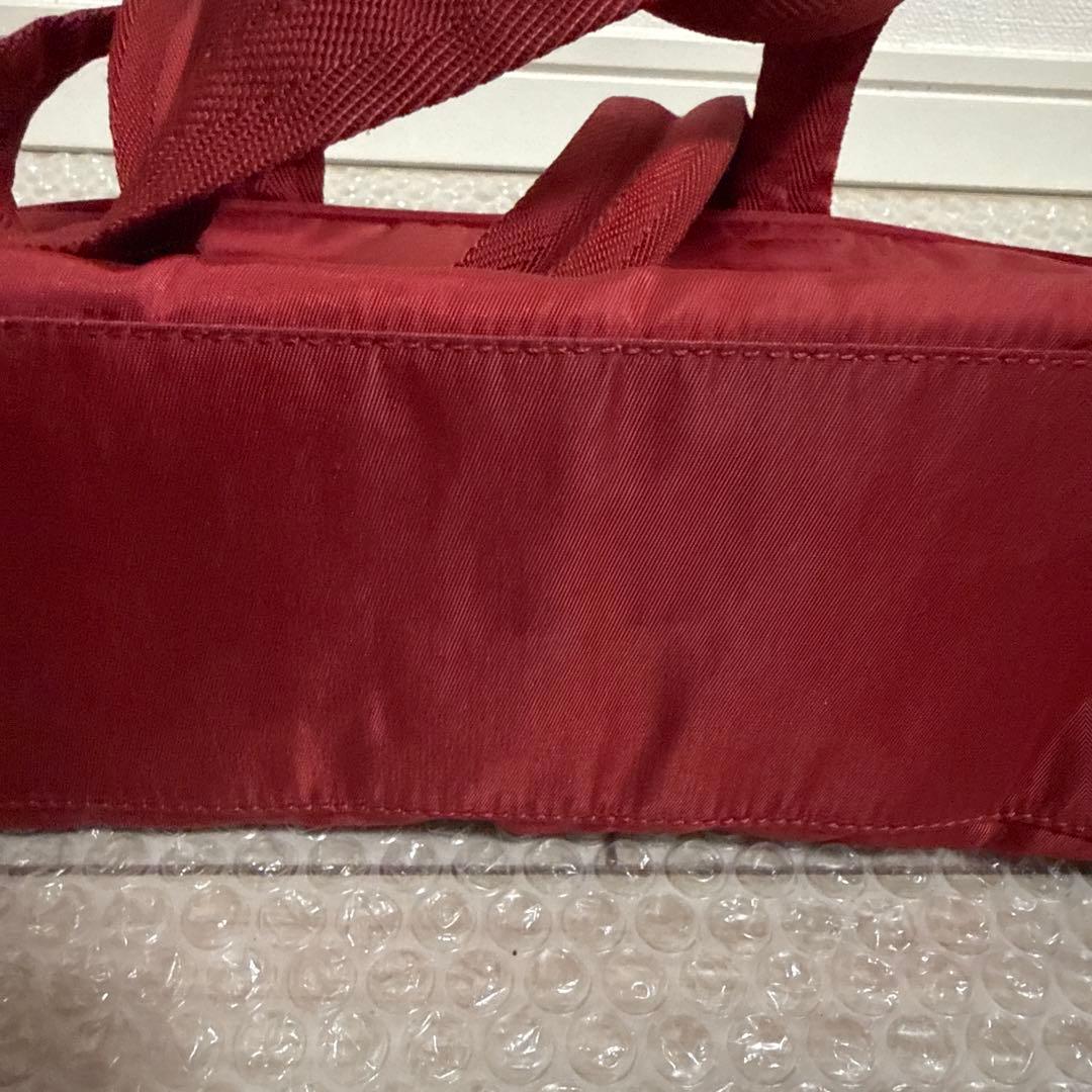 ハンドバッグ　PRADA ナイロン　レッド