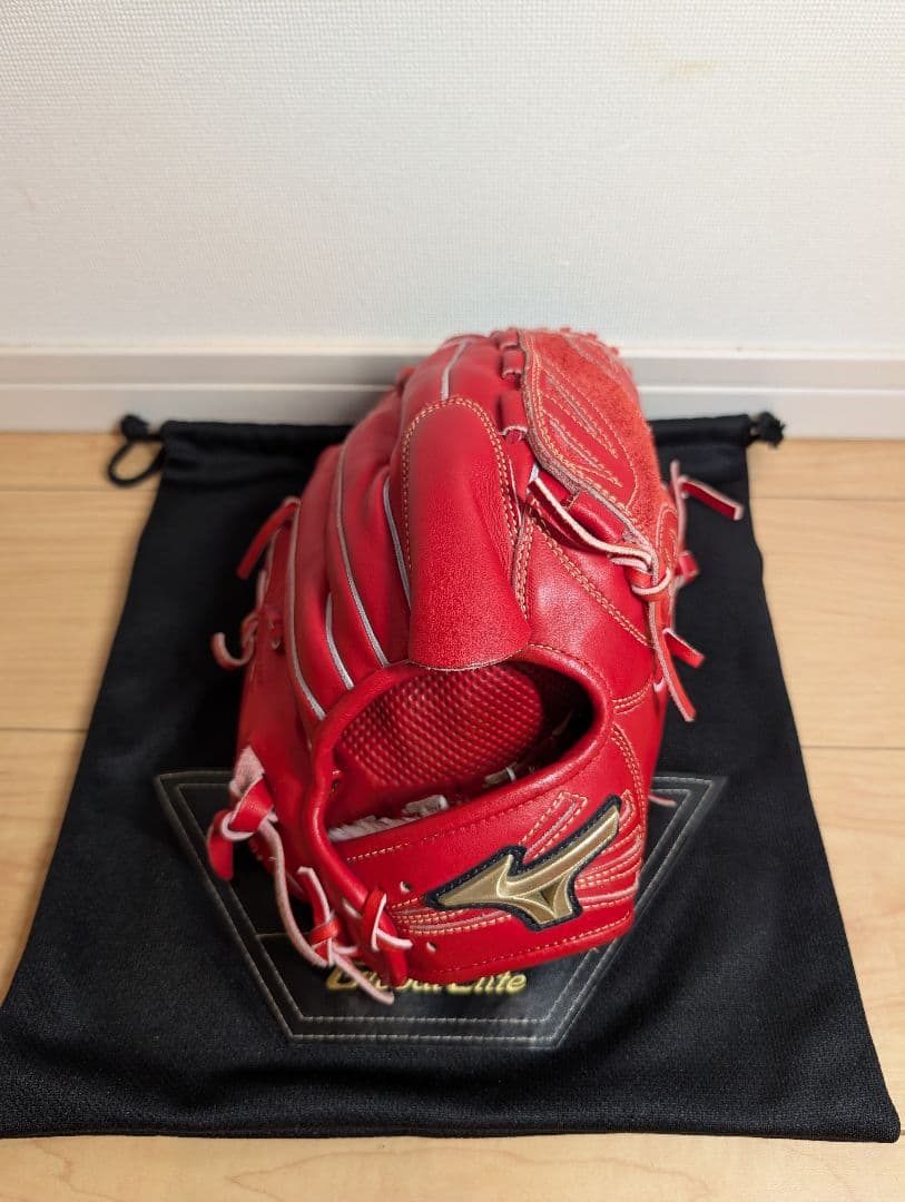 ミズノ Global Elite 赤 グローブ 投手用 一般軟式 専用袋付き