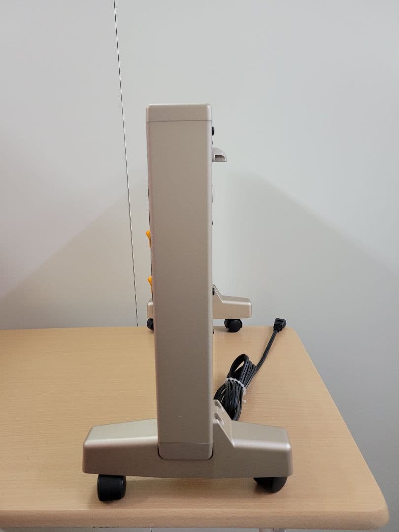 電気ヒーターサンルミエ キュート E800LS 温度調整機能付き