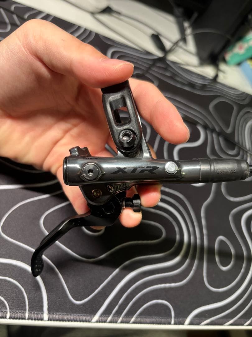 シマノXTRブレーキ （右後ろブレーキ）XTキャリパー