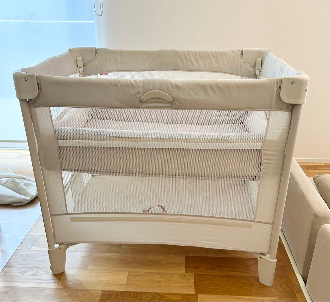 【美品】Aprica アップリカ ココネルエアー ホワイト 折り畳みベビーベッド