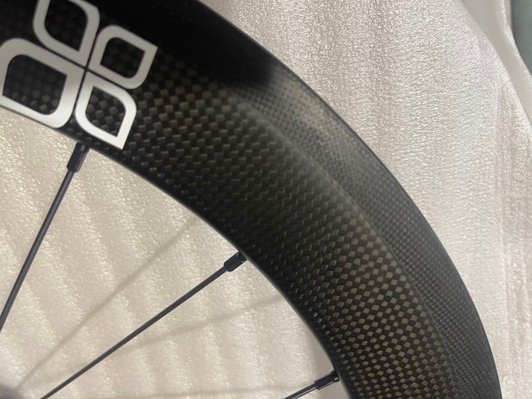 451サイズ　Kitt design カーボンホイール フロント　100mm