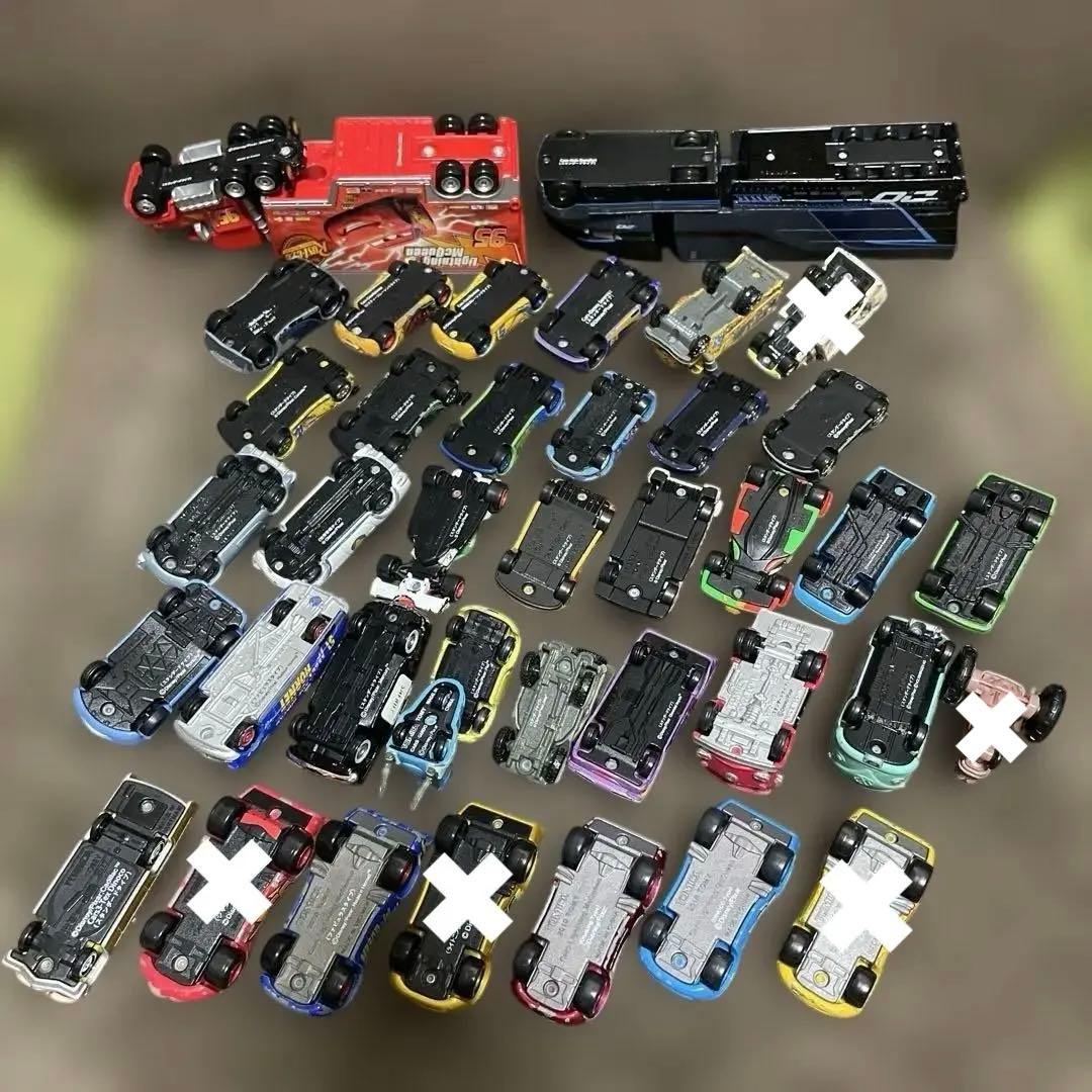 カーズ　トミカ　トレーラー2台含む36台