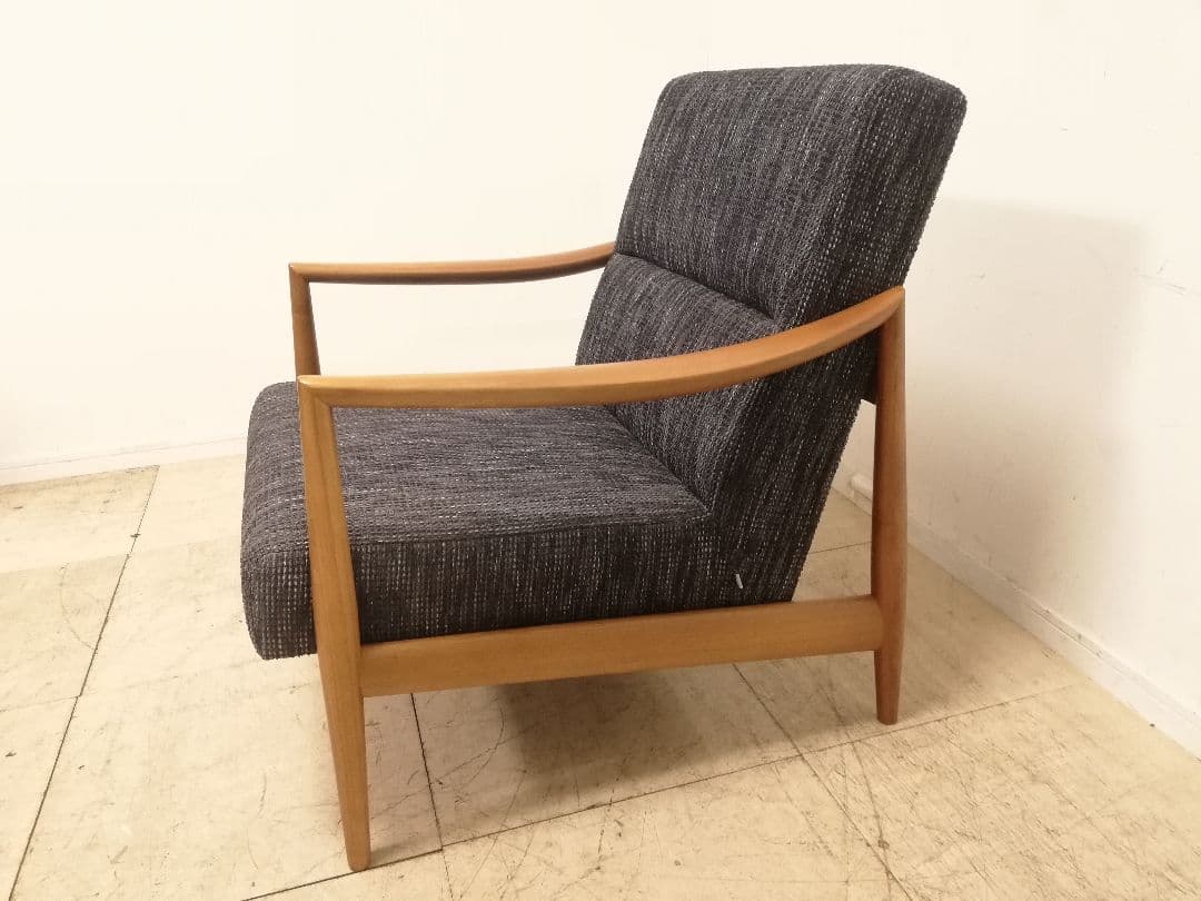 モデルルーム展示品 ACTUS 日進木工 現行モデル フォルムス ラウンジソファ