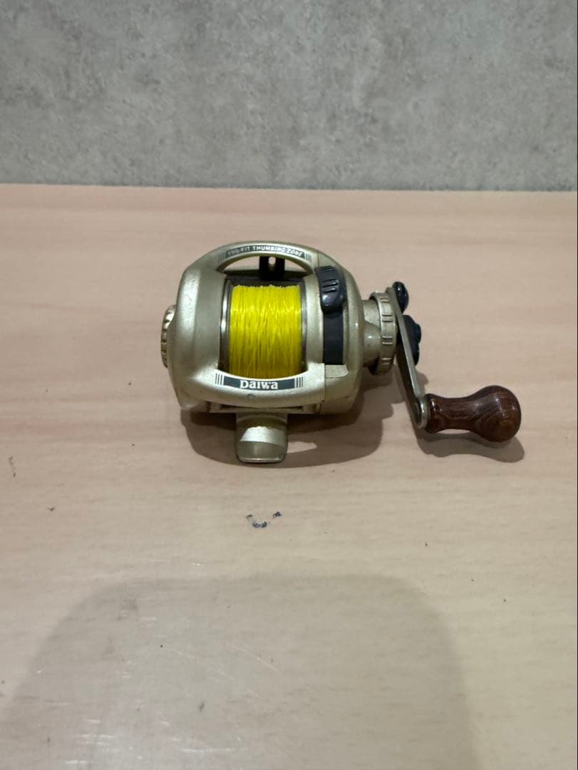 リール Daiwa tournament chinu jacker