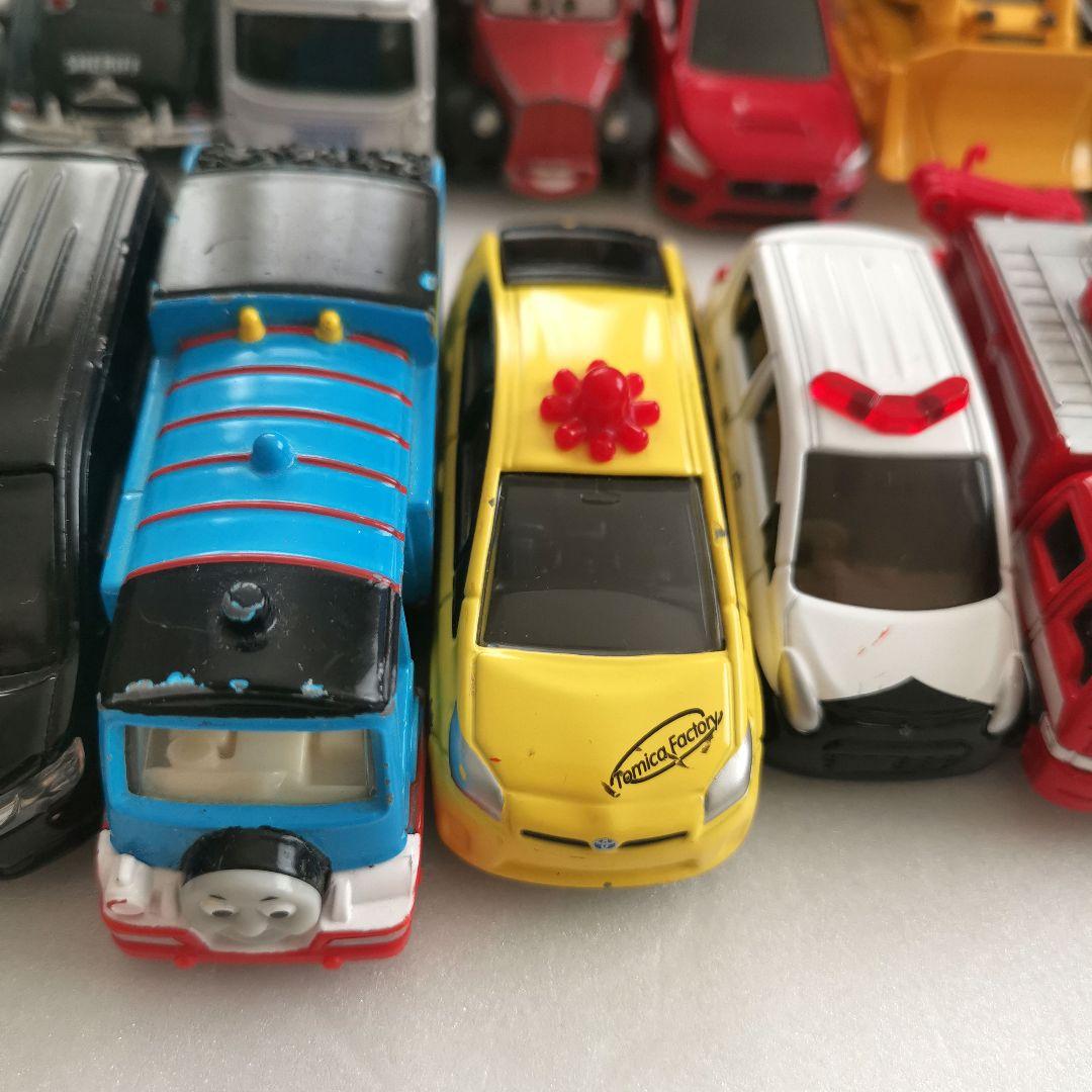 トミカミニカー95台・駐車場