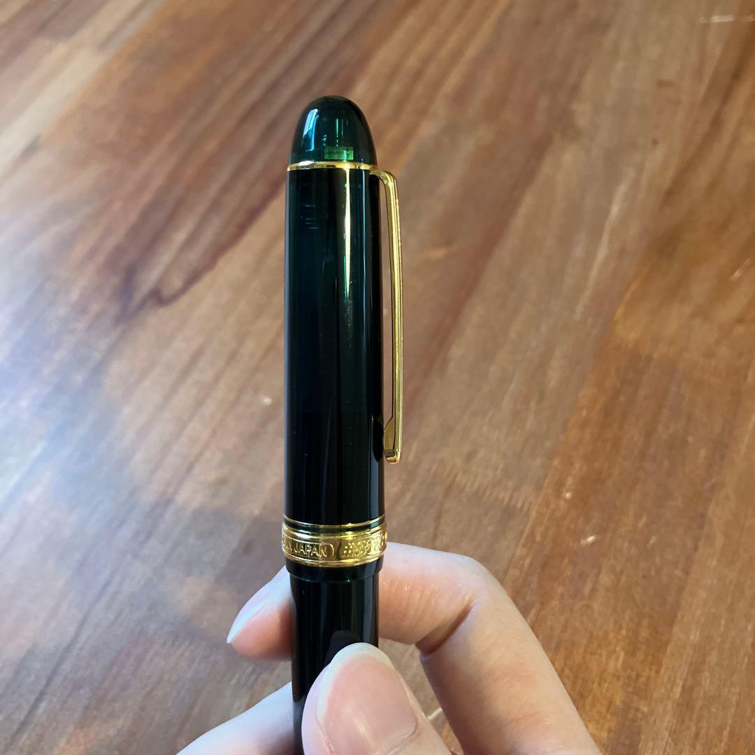 プラチナ　#3776センチュリー　ローレルグリーンSFニブ　箱・保証書付き