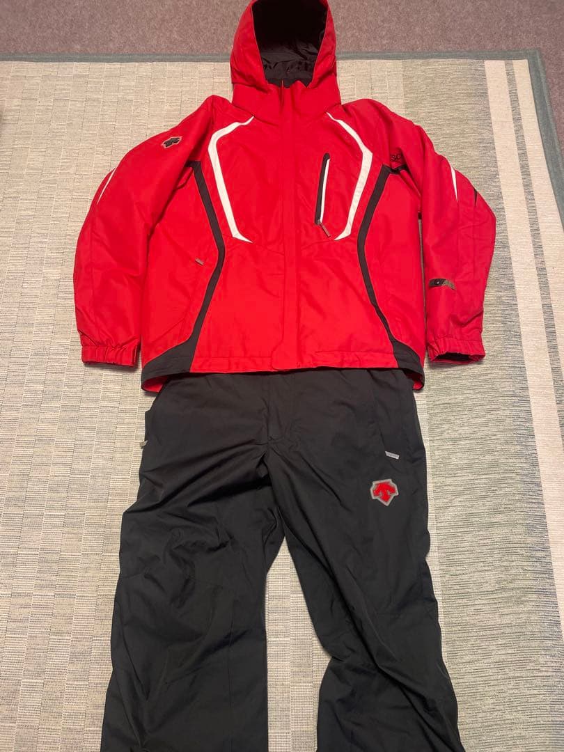 DESCENTE レッド ブラック スキーウェア 上下セット L