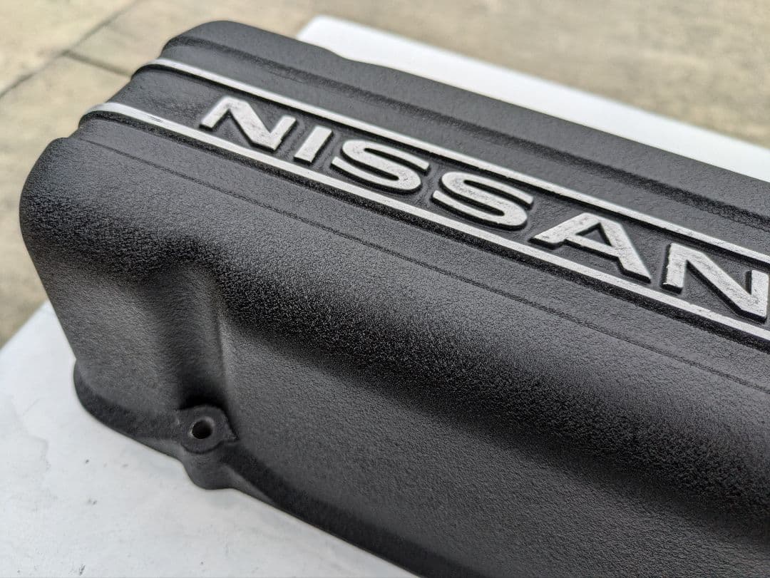 日産　NISSAN OHC L型エンジン　L6タペットカバー　結晶塗装　美品