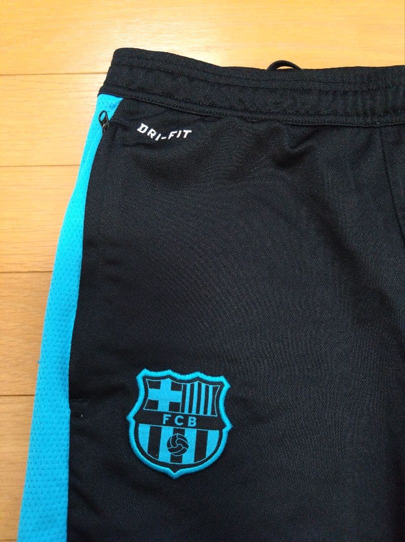 ナイキ FCB ジャージ上下セット