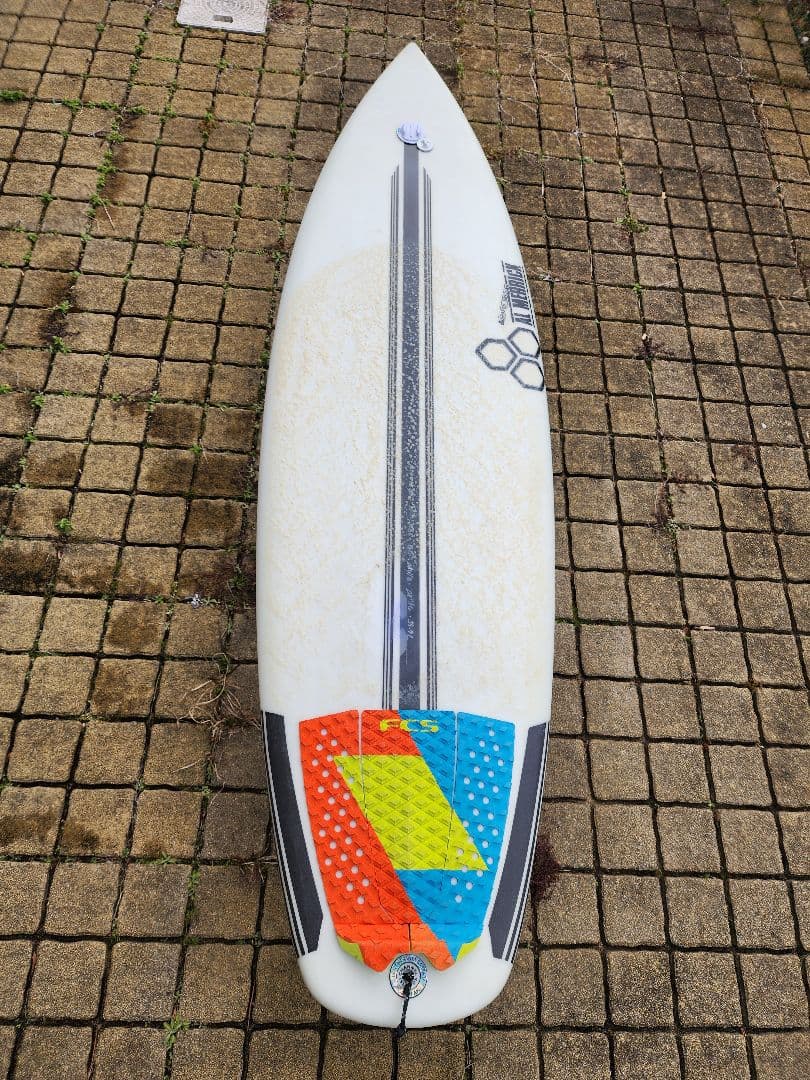 アルメリック ネックベアード6.0　ショートボード カラフルデッキ