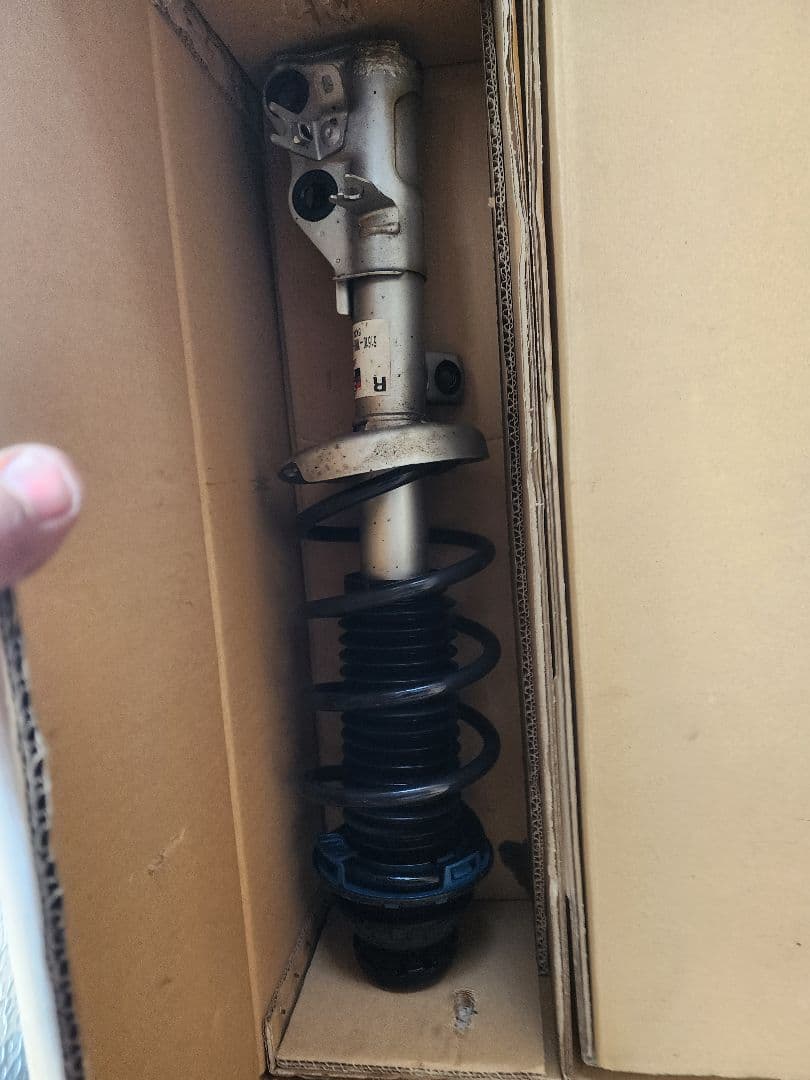 タ*ツ様 ホンダ ヴェゼル 無限サスペンションセット