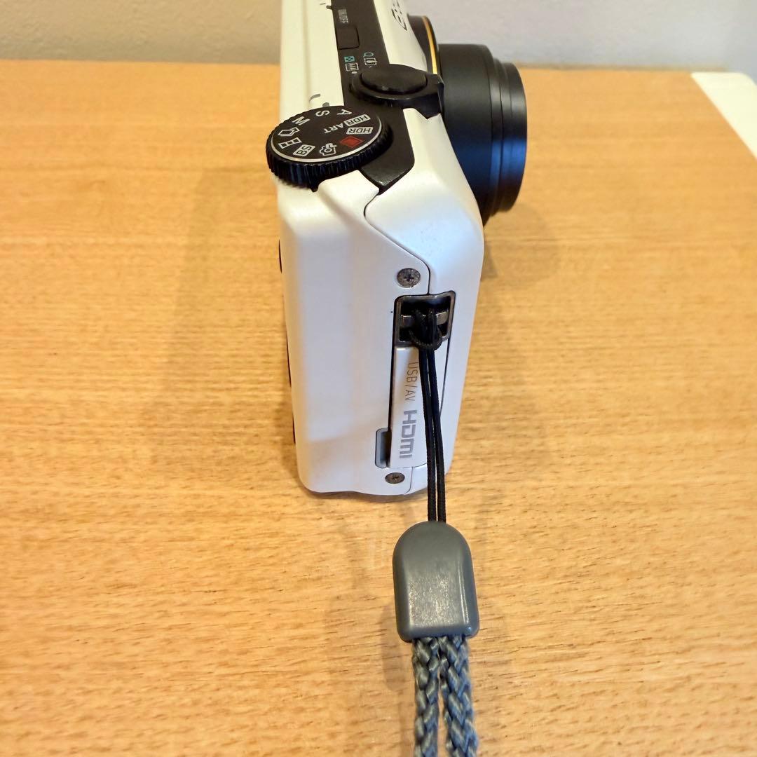 カシオCASIO EXILIM EX-ZR100 デジカメ y2k コンデジ