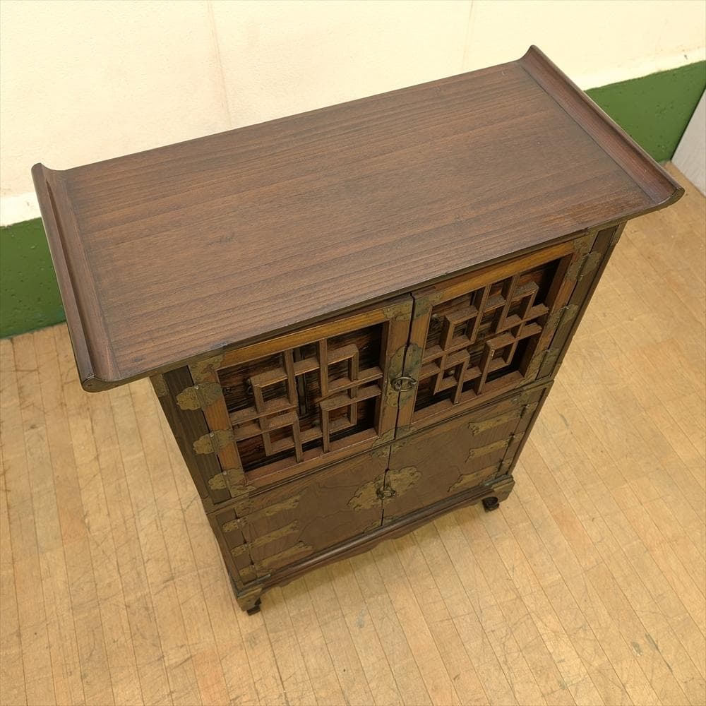 李朝家具　薬箪笥　箪笥　薬棚　ヤクジャン　キャビネット　引出し　小物　朝鮮　韓国