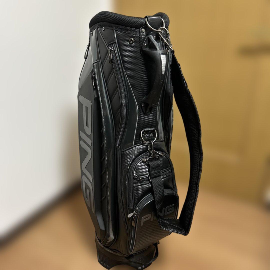 ピンキャディバッグ　ブラック【良品】