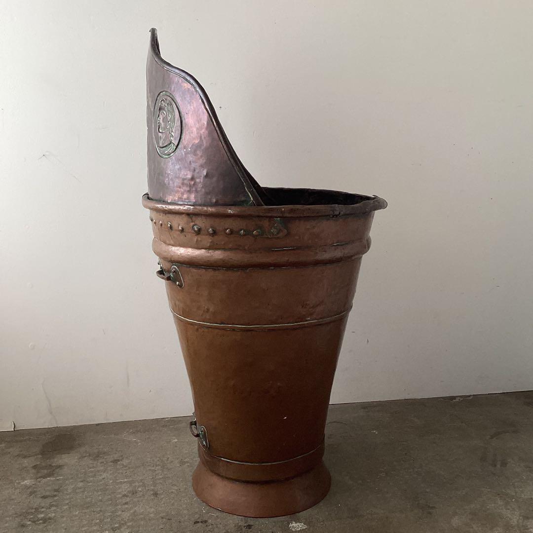 大きな銅製アンティークバケツ　傘立て　装飾レリーフ　Grape Hod フランス